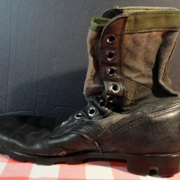 sz8.5W RO SEARCH NO YEAR VISIBLE COMBAT JUNGLE SINGLE LEFT BOOT ONLY SV 3054